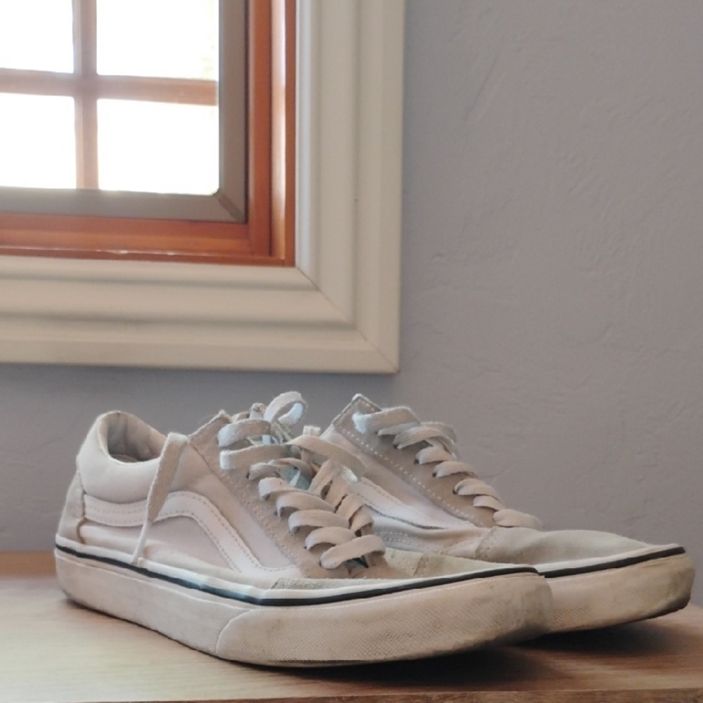 Vans White Sneakers Classic Low-Top Design